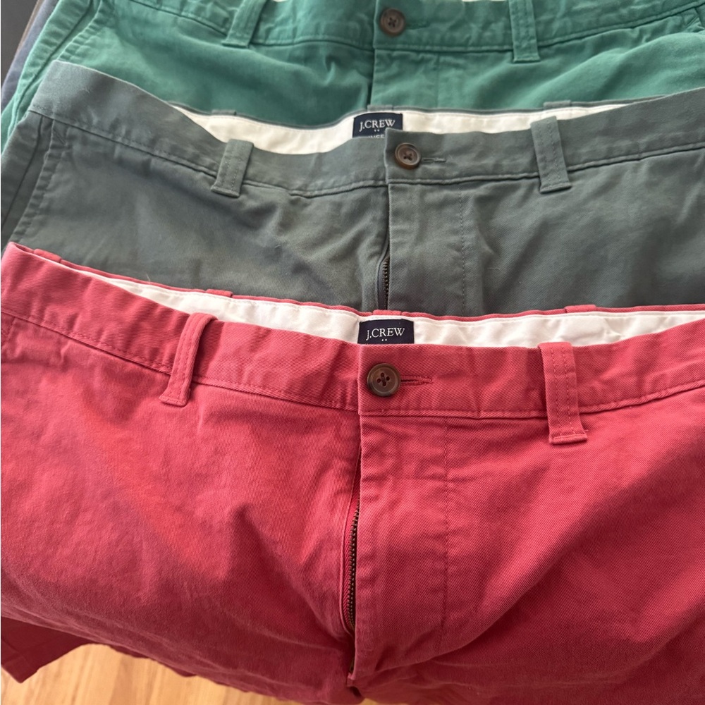 J. Crew Men's Shorts in Green, Blue, Grey, and Red 5”